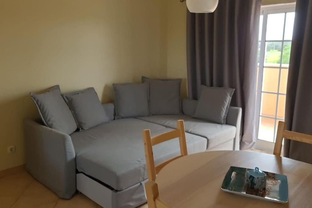 Apartment Stela ' S *